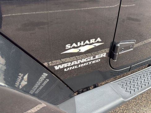 Used 2014 Jeep Wrangler Unlimited Sahara w/ Max Tow Package image 21