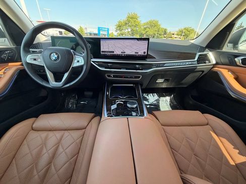 Certified 2024 BMW X7 xDrive40i AWD/4WD image 17