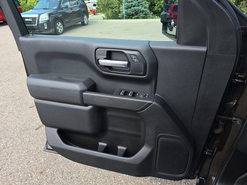 Used 2020 GMC Sierra 1500 4x4 Double Cab w/ Sierra Value Package image 28