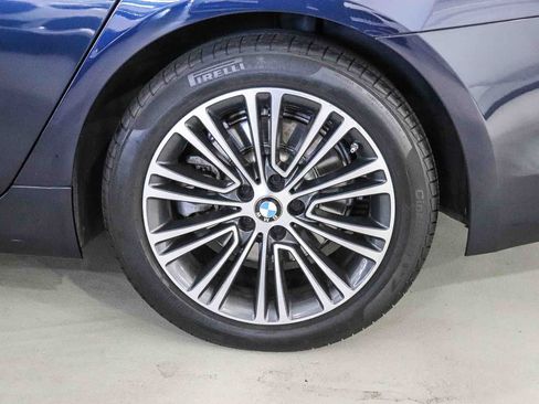 Used 2019 BMW 530e w/ Convenience Package RWD image 10