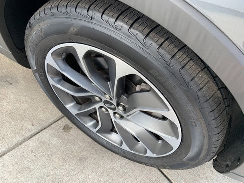 Certified 2022 Lincoln Nautilus Reserve w/ Equipment Group 201A image 12