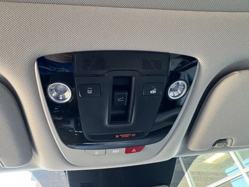 Used 2023 Kia Sorento S w/ Panoramic Sunroof Package FWD image 38