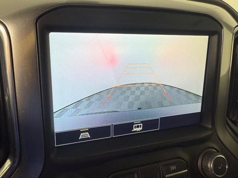 Used 2021 Chevrolet Silverado 1500 LT Trail Boss w/ Convenience Package II image 25