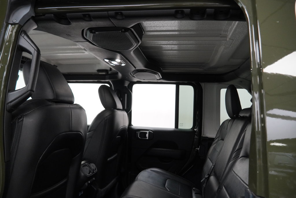 Used 2023 Jeep Wrangler Unlimited Sahara w/ Cold Weather Group AWD/4WD image 21