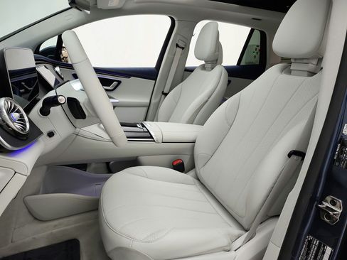 Certified 2026 Mercedes-Benz EQE 320 4MATIC SUV image 13