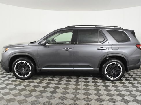 New 2026 Honda Pilot Touring image 9