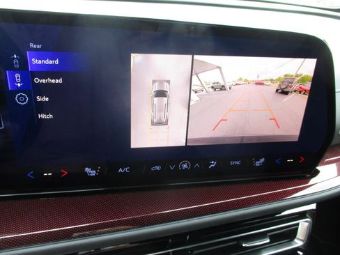 New 2026 Chevrolet Traverse Z71 w/ Driver Confidence Package image 19