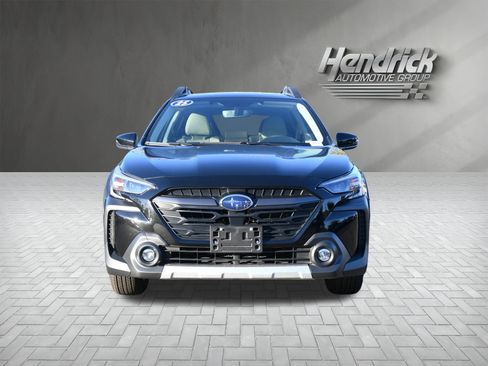 Certified 2025 Subaru Outback Limited image 3
