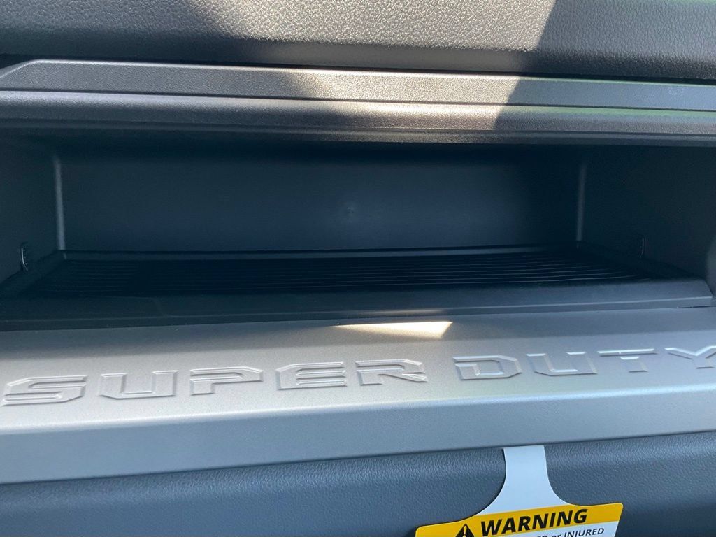 New 2026 Ford F250 XLT w/ XLT Premium Package AWD/4WD image 43