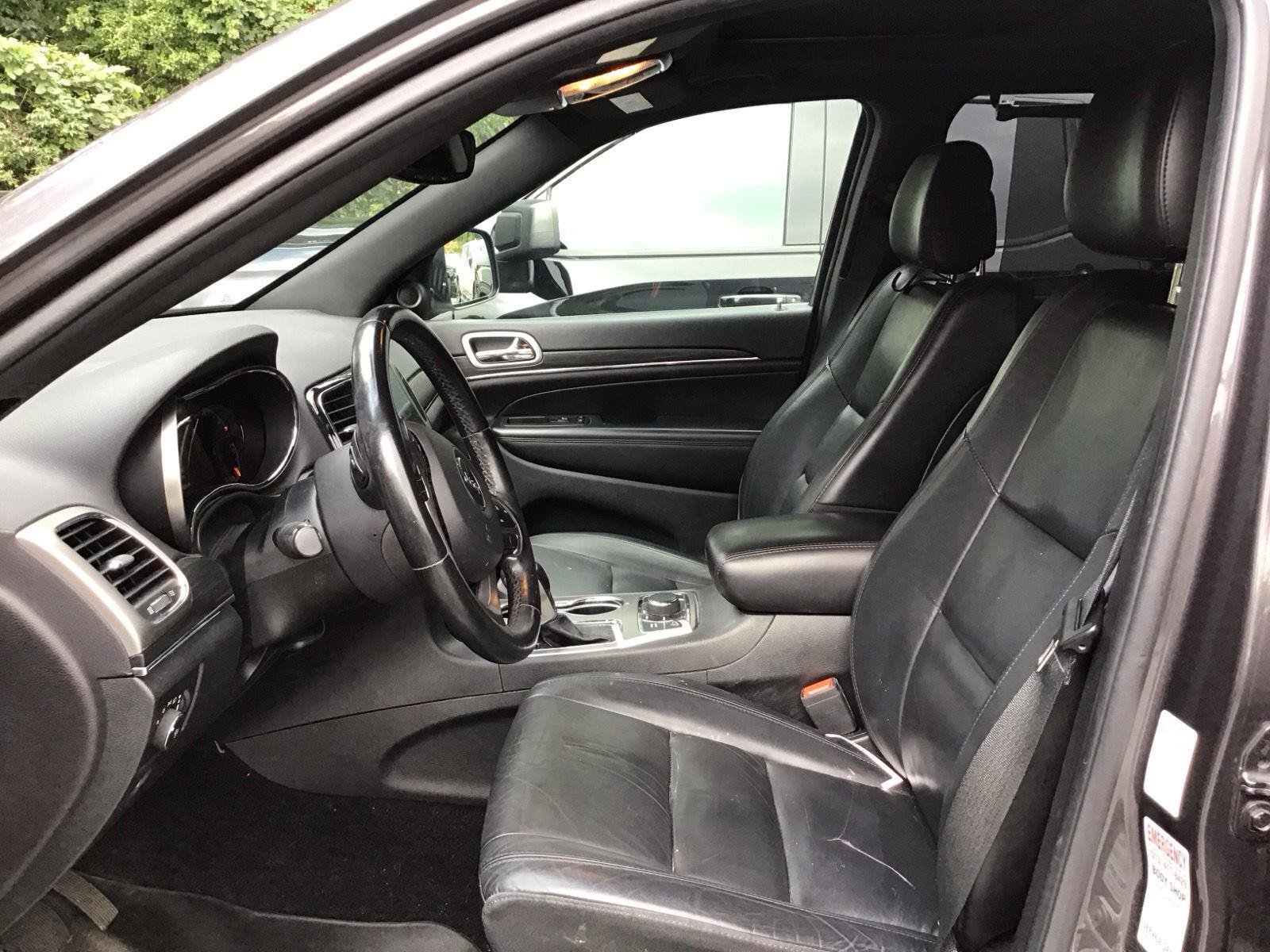 Used 2021 Jeep Grand Cherokee Limited w/ Premium Lighting Group AWD/4WD image 10