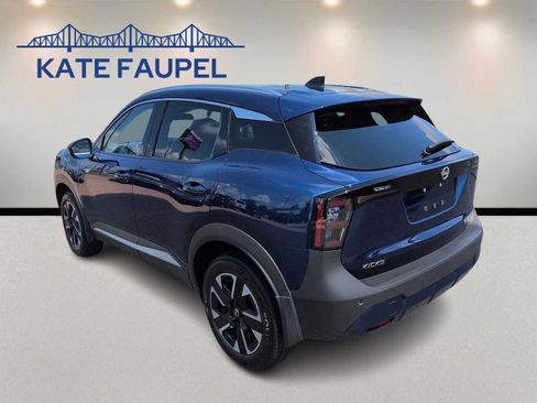 Used 2026 Nissan Kicks SR AWD/4WD image 5