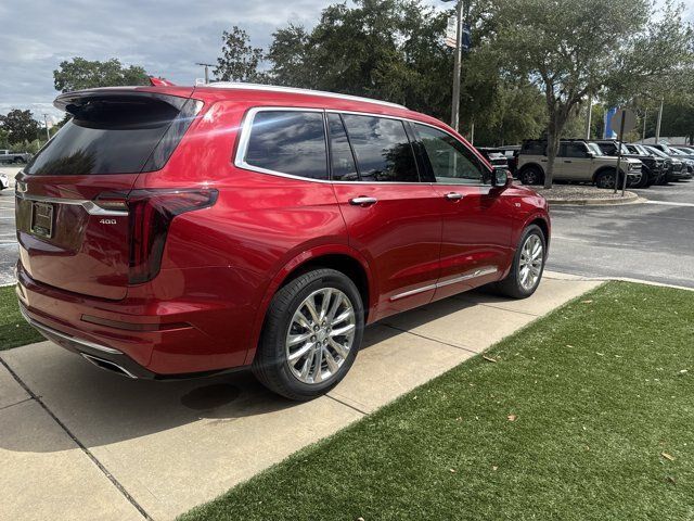 Used 2021 Cadillac XT6 Premium Luxury FWD image 3