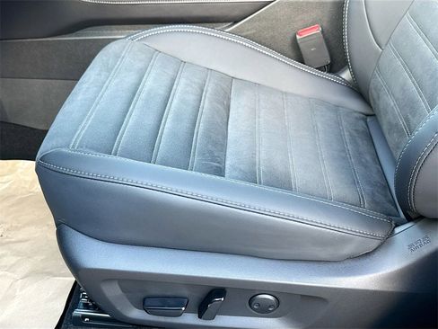 New 2025 Mitsubishi Outlander SE image 20