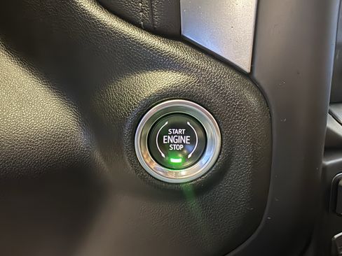 Used 2020 Chevrolet Silverado 1500 LT w/ All-Star Edition image 22