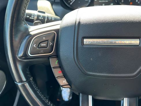 Used 2019 Land Rover Range Rover Evoque SE AWD/4WD image 39
