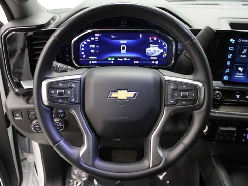 Used 2025 Chevrolet Silverado 2500 LTZ w/ Z71 Chrome Sport Edition image 20