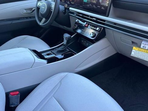 New 2026 Hyundai Tucson SEL image 13