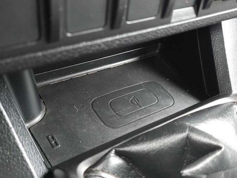 Used 2020 Toyota Tacoma TRD Sport AWD/4WD image 34