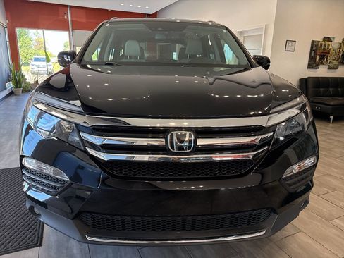 Used 2018 Honda Pilot Elite image 2