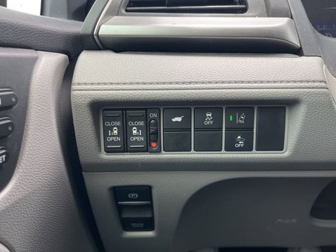 Used 2020 Honda Odyssey EX-L image 16