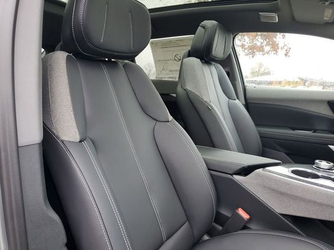 New 2026 Cadillac Optiq Sport 1 w/ LPO, Floor Liner Package image 31