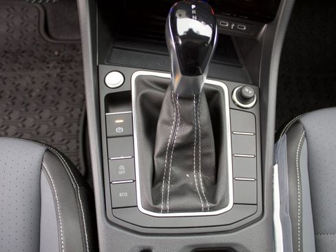 New 2026 Volkswagen Jetta SE image 21