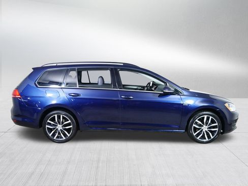 Used 2016 Volkswagen Golf Limited Edition FWD image 8