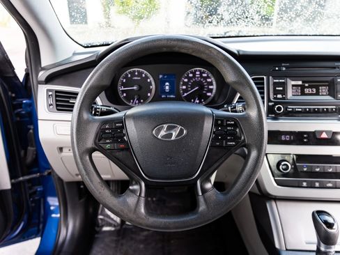 Used 2017 Hyundai Sonata SE FWD image 26