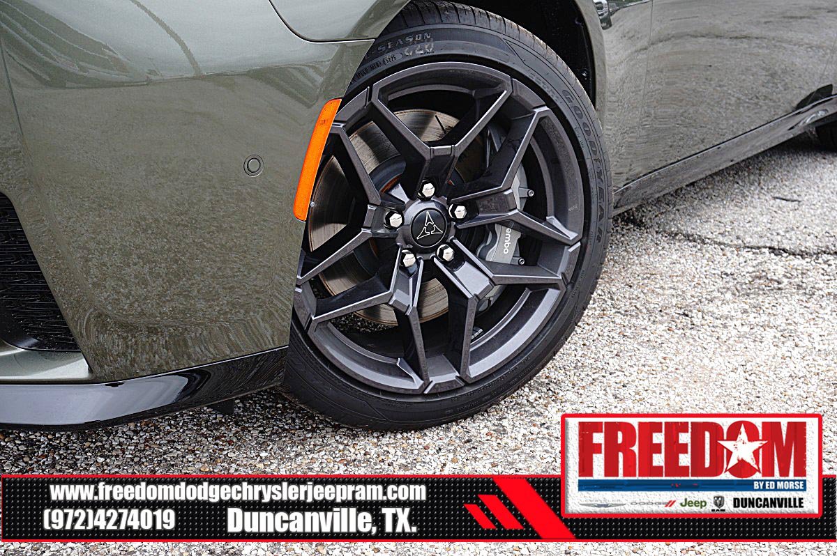 New 2026 Dodge Charger Scat Pack w/ Blacktop Package AWD/4WD image 9