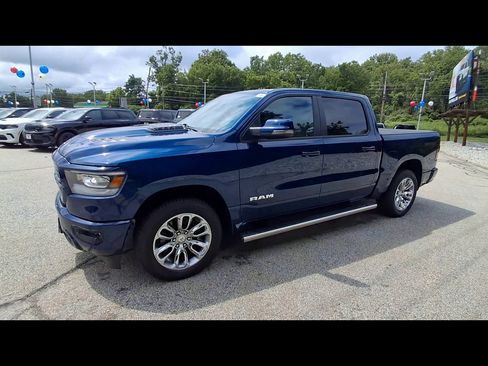 Used 2023 RAM 1500 Laramie AWD/4WD image 4