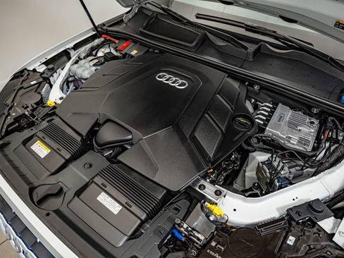 Certified 2023 Audi Q7 3.0T Premium w/ Convenience Package AWD/4WD image 40
