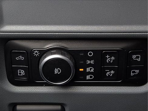 Used 2025 Ford F150 XLT w/ Equipment Group 302A MID image 17