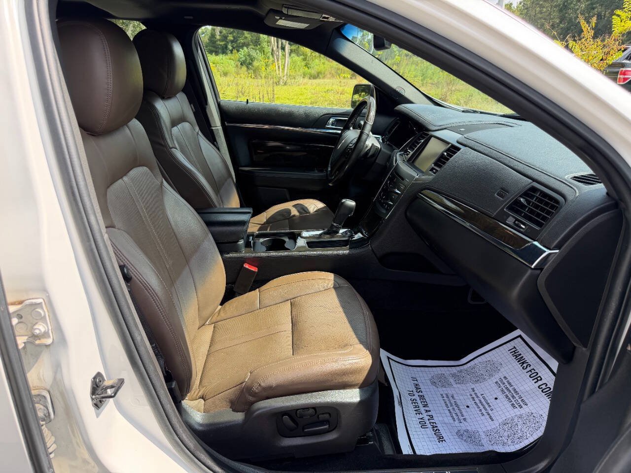 Used 2013 Lincoln MKS AWD image 16