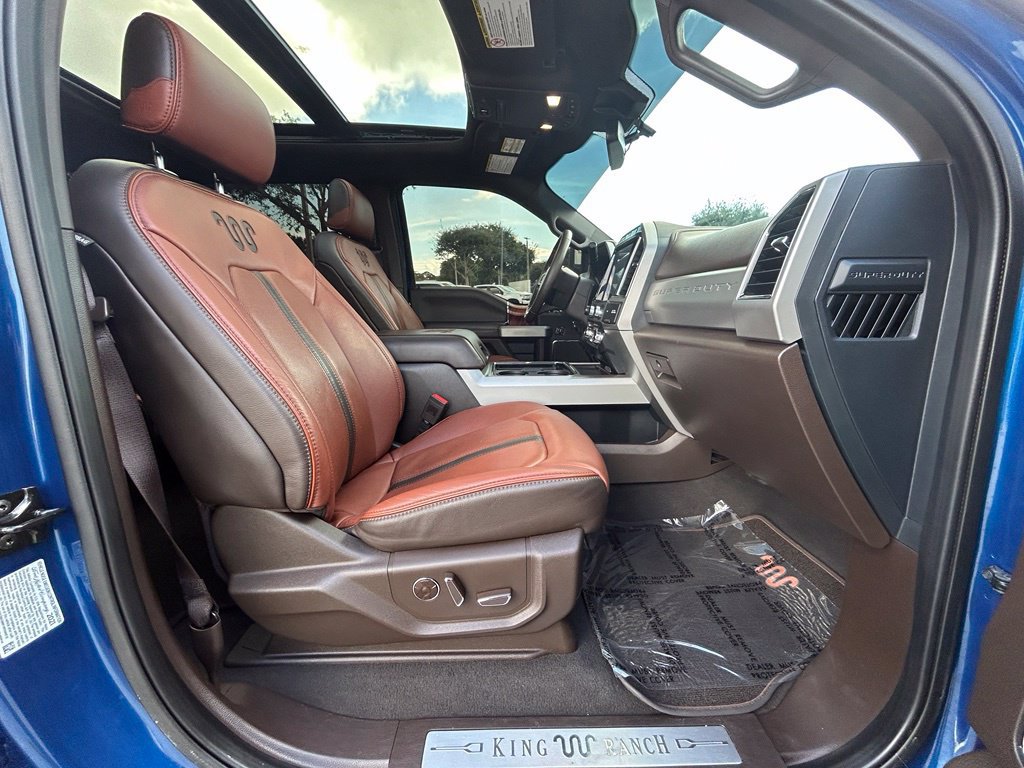 Used 2022 Ford F350 King Ranch w/ King Ranch Ultimate Package AWD/4WD image 29