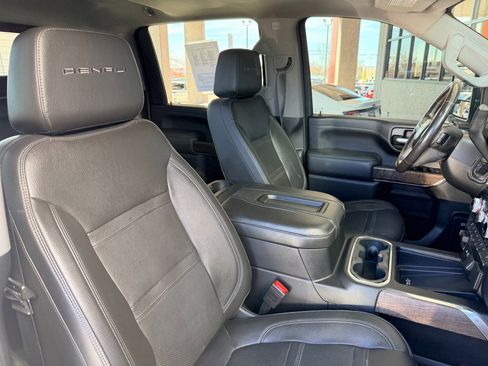 Used 2020 GMC Sierra 2500 Denali w/ Denali Ultimate Package image 22