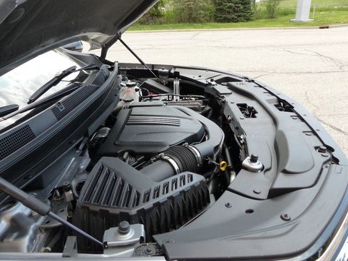Used 2025 Chevrolet Traverse LT w/ LPO, Floor Liner Package AWD/4WD image 18