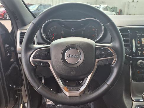 Used 2021 Jeep Grand Cherokee Laredo X image 14