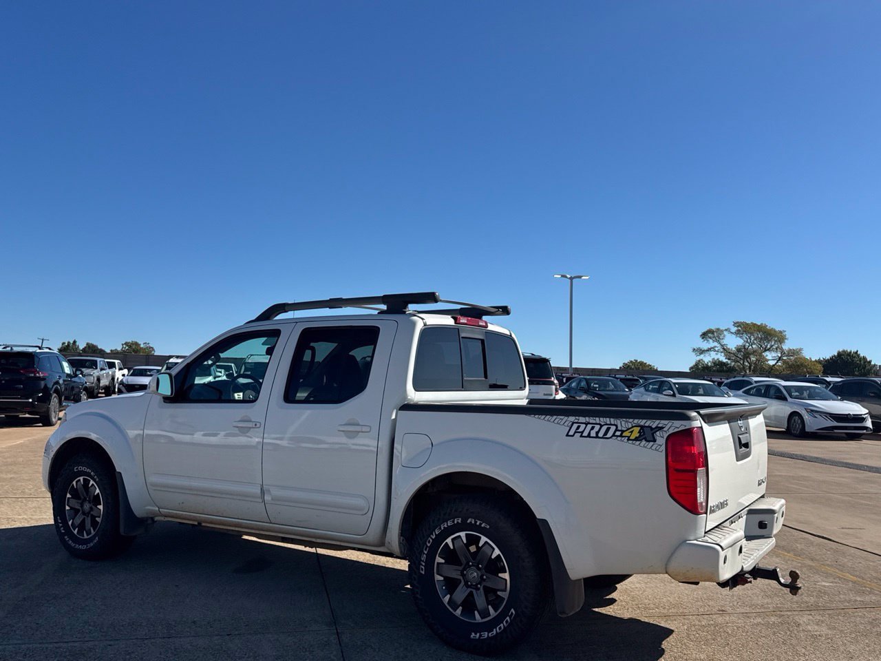 Used 2015 Nissan Frontier PRO-4X w/ Pro-4x Luxury Package AWD/4WD image 17