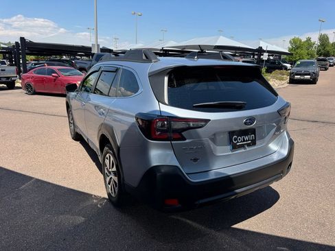 Used 2024 Subaru Outback Premium AWD/4WD image 5