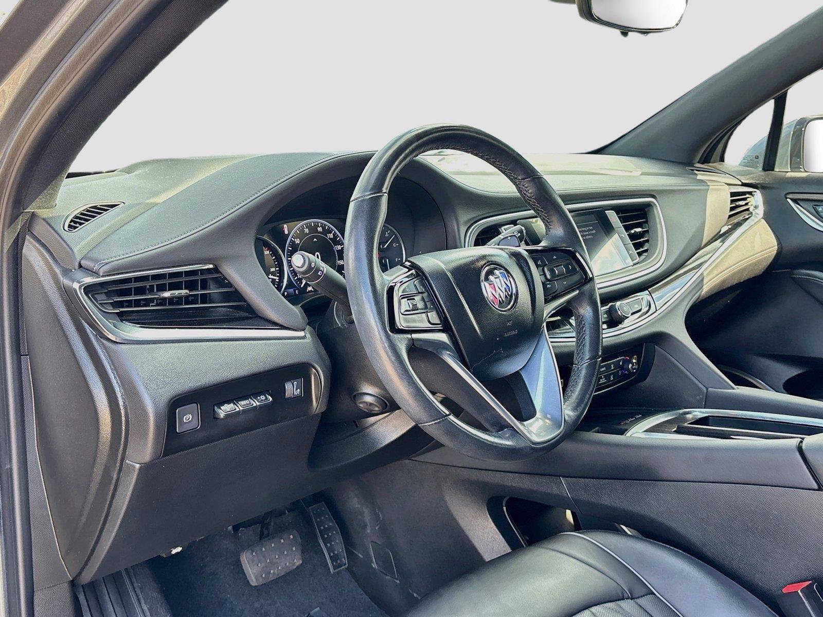 Used 2023 Buick Enclave Avenir w/ Avenir Technology Package FWD image 9