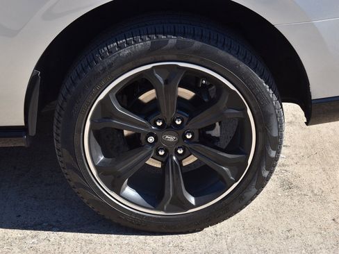 Certified 2024 Ford Expedition Limited image 13