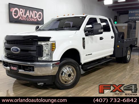 Used 2018 Ford F350 4x4 Crew Cab XL DRW w/ Power Equipment Group image 1