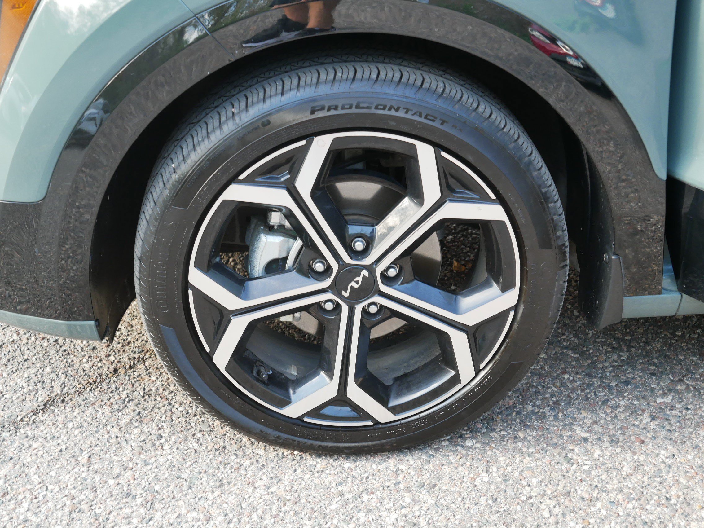 Certified 2025 Kia Niro SX Touring FWD image 15