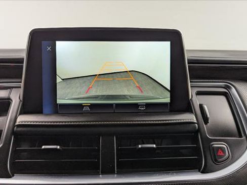 Used 2023 Chevrolet Suburban Premier image 33