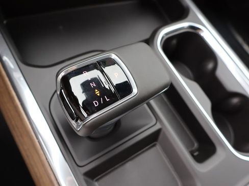 New 2026 Chevrolet Silverado 1500 High Country AWD/4WD image 13