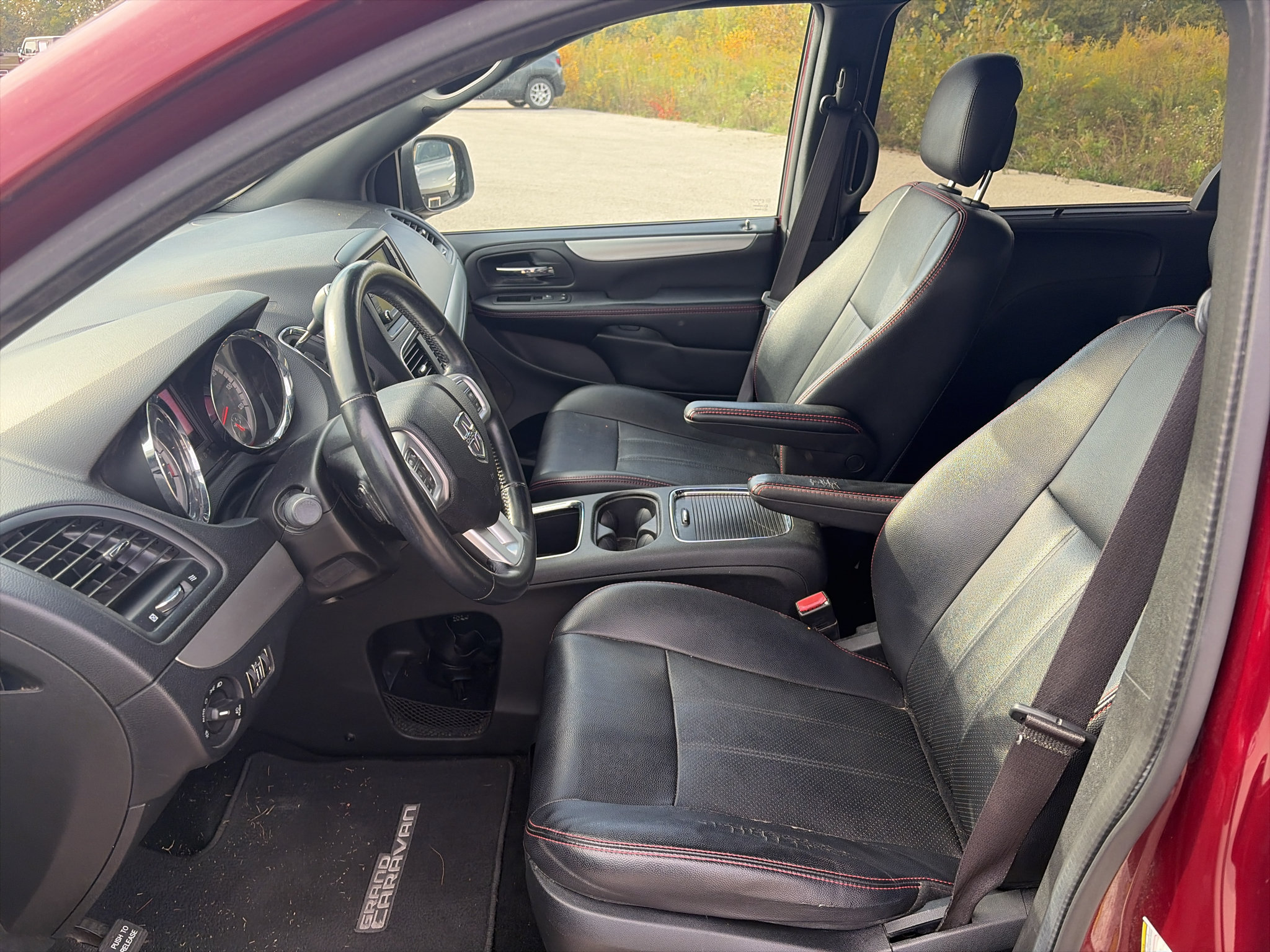 Used 2019 Dodge Grand Caravan GT FWD image 11
