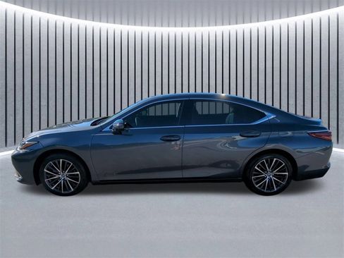 Used 2022 Lexus ES 350 w/ Premium Package image 8