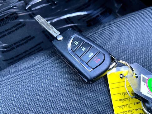 Used 2024 Toyota Corolla LE image 13