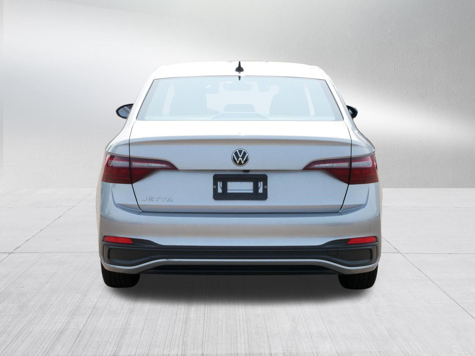 Certified 2024 Volkswagen Jetta Sport FWD image 6