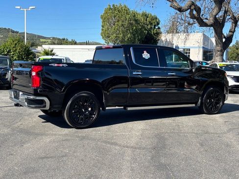 Used 2022 Chevrolet Silverado 1500 LTZ image 3